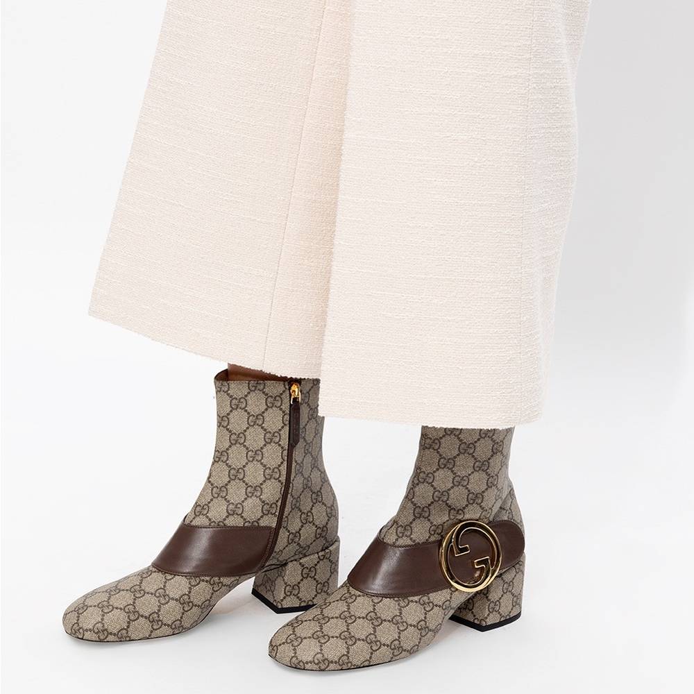 Gucci Cream and Brown Ankle Boots with Gold Buckle - Picture 2 of 10